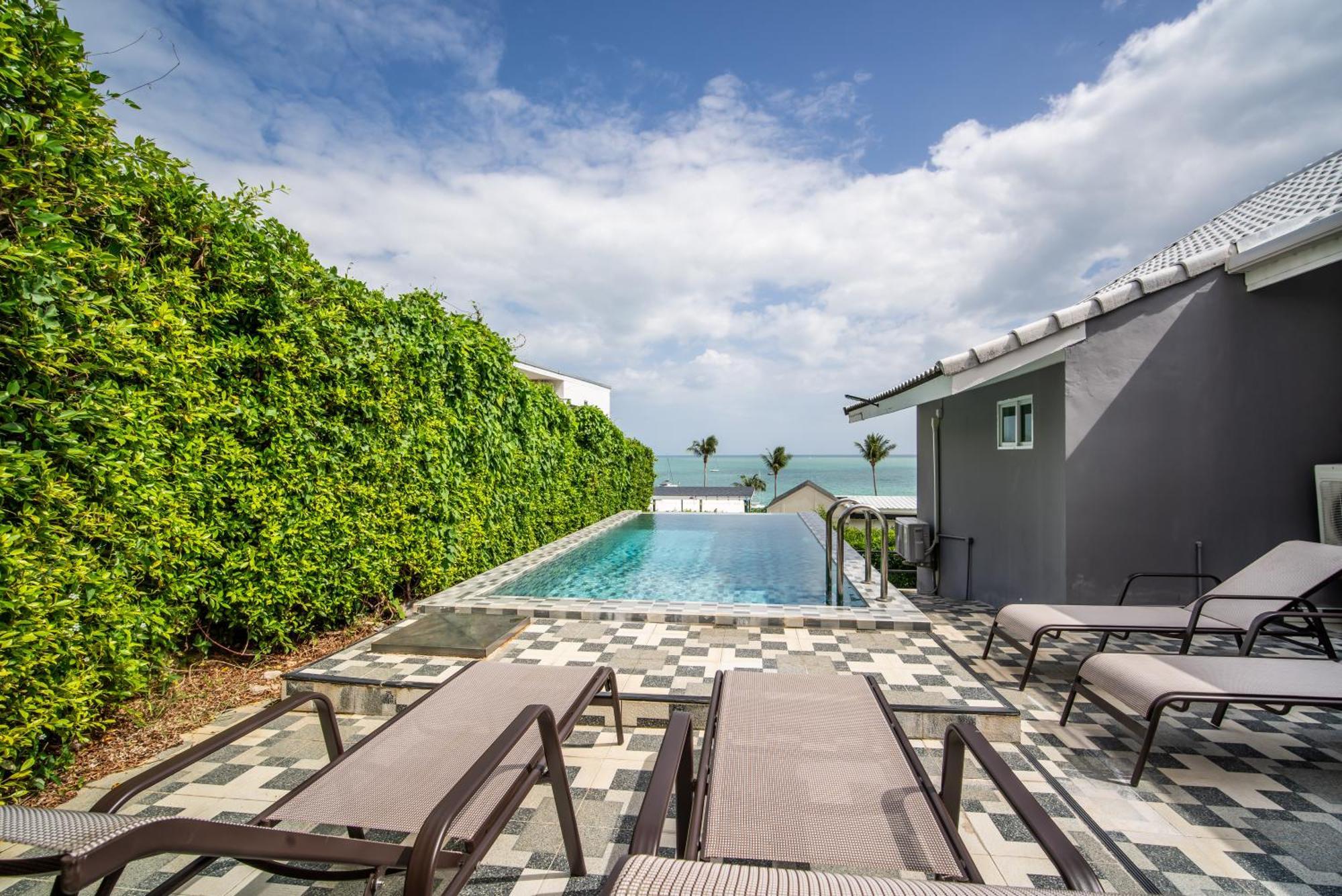 Mona Seaview Pool Villa Beach Front Aoyon Beach Ban Ao Makham Номер фото